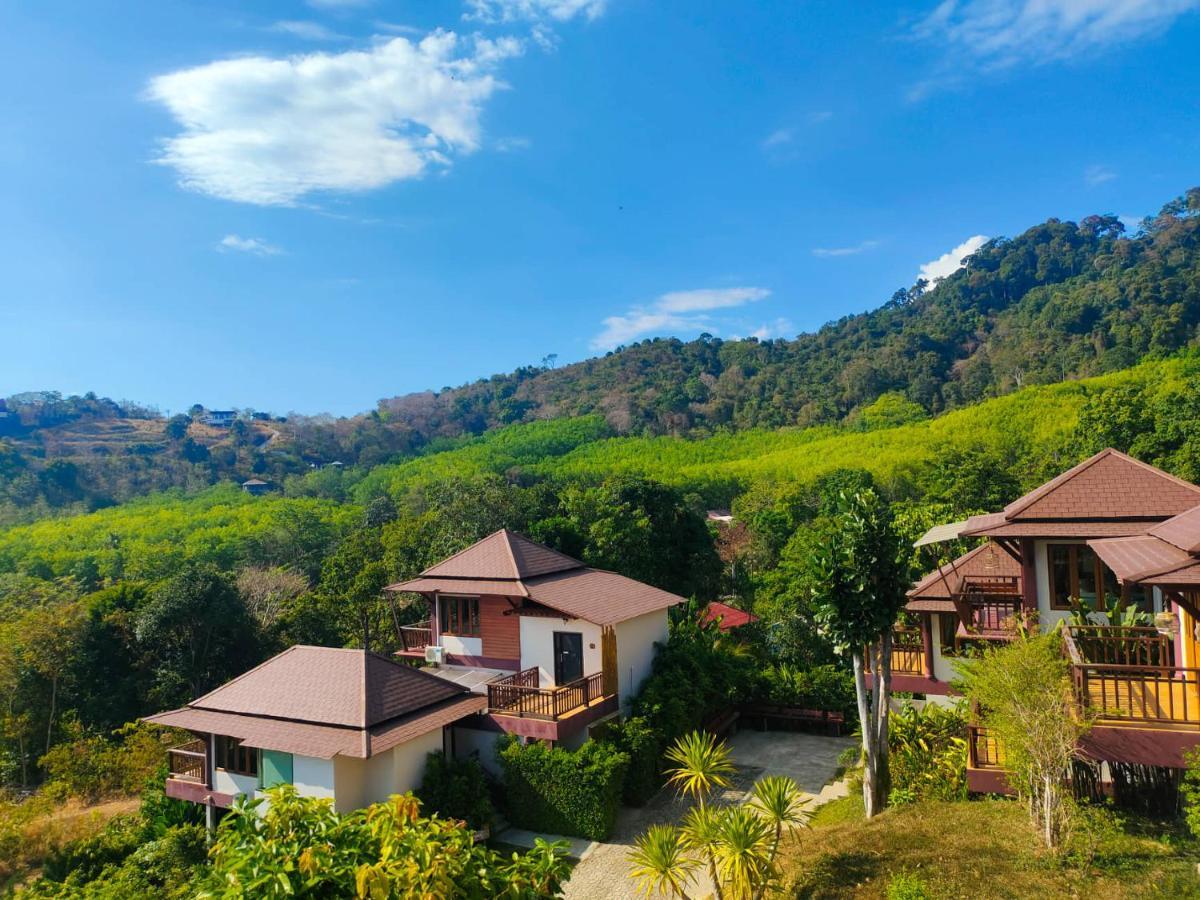 Puteri Lanta Family Villas Ko Lanta Екстериор снимка