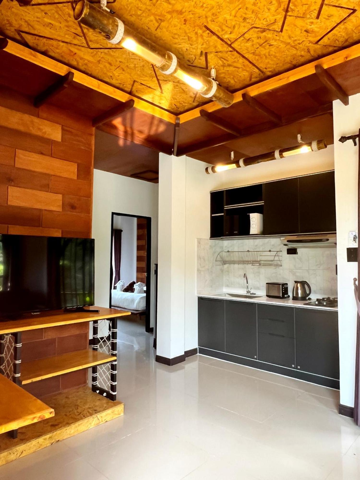 Puteri Lanta Family Villas Ko Lanta Стая снимка